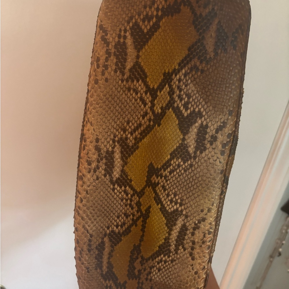 Elegant Brown Snake Pattern Tote - Picture 3 of 5